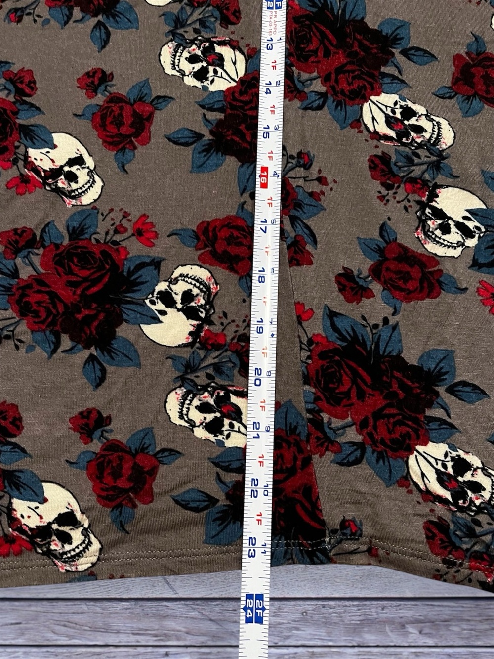 Midnight Hour Floral Skull Lace-Back Tank Top - Gray & Burgundy small - Picture 7 of 7